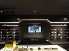 Est-ce qu'ils ont même la configuration 8-GPU 3Dfx Quantum3D Mercury là-dedans ? (Image Source : TechSpot)