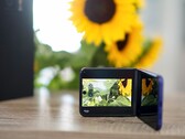 La batterie du Razr 70 Ultra doit tenir dans un espace réduit, mais elle offre tout de même une autonomie satisfaisante.