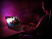 Le nouveau MSI Bravo 15 est plus lourd que le modèle de l'année dernière. (Image source : MSI)