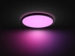 Le Philips Hue Tento est un plafonnier rond disponible en plusieurs versions. (Source de l'image : Philips Hue)