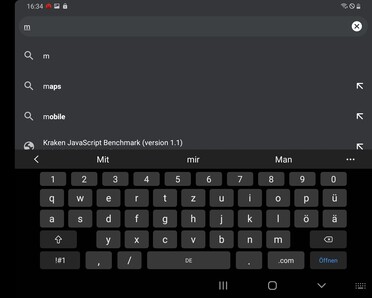 Clavier par défaut en mode paysage, sur l'écran intérieur du Galaxy Z Fold2.