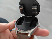 Les Watch Buds semblent destinés à une sortie chinoise dans un premier temps. (Image source : Weibo via @RODENT950)
