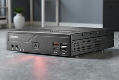 Le mini PC Shuttle XPC Slim DH810 est destiné à l&#039;informatique industrielle. (Source de l&#039;image : Shuttle, édité)