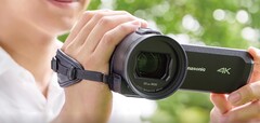 Panasonic dévoile les caméscopes 2K HC-V900 et 4K HC-VX3 dotés d'un zoom 24x et d'un O.I.S+ hybride à 5 axes (Source : Panasonic)
