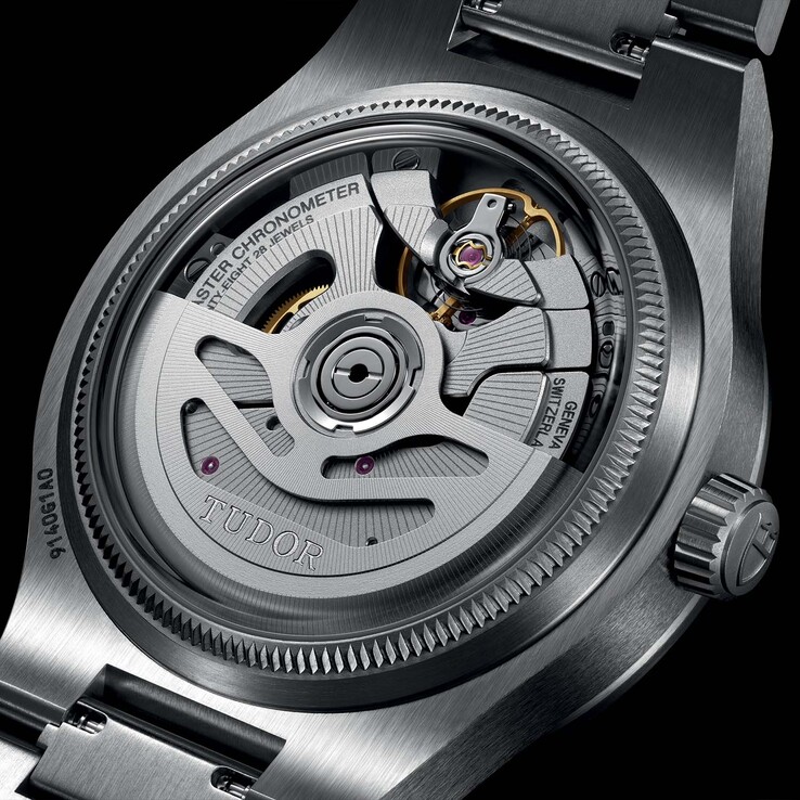 La Northflag est animée par le calibre MT5652-U certifié Master Chronometer.
