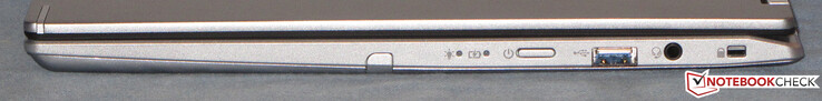 Côté droit : bouton d'alimentation, USB 3.2 Gen 1 (Type A), port combo audio, emplacement pour un verrou de câble