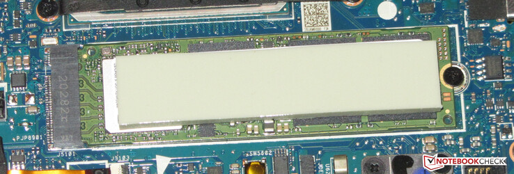 Un SSD sert de moteur au système.