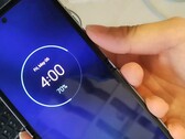 Le "Maven" de Motorola, actuellement considéré comme le Razr 3 (Image source : @evleaks)