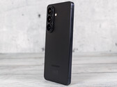Samsung Galaxy S26 : une hausse de prix injustifiée ?