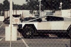 Le Tesla Cybertruck pourrait être lancé le 30 novembre avec un support complet de la FSD v12, si le calendrier de Musk est exact. (source de l&#039;image : Adan Guajardo sur X - édité)