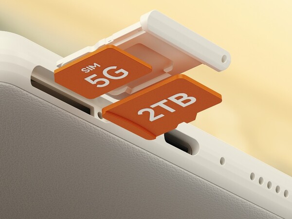La série Boox P6 Pro dispose d'un plateau de carte SIM pour la connectivité mobile. (Source de l'image : Onyx)