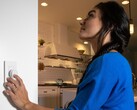 Les amis des interrupteurs intelligents Hue, comme le Lutron Aurora, ont de nouvelles fonctionnalités. (Source de l'image : Lutron)