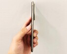 Le Huawei Mate 70 Air est plus épais d'environ un millimètre que l'iPhone Air Apple. (Source de l'image : @Rodent950)