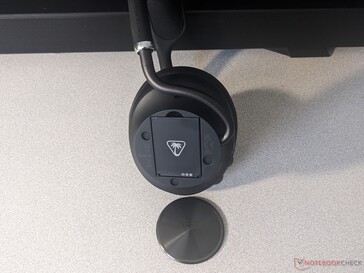 Le remplacement de la batterie du Turtle Beach Stealth Pro II est indiqué