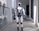 L'Unitree R1 sera disponible à partir de 5 900 dollars, ce qui le rendra potentiellement intéressant pour les utilisateurs privés. (Source de l'image : Unitree via YouTube)