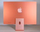 Après que des rapports sur des iMacs tordus aient fait surface, Macrumors a remarqué que son unité de test présentait également ce défaut. (Image : Macrumors)