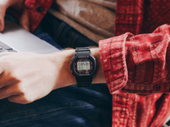 La Casio G-Shock DW5000R, ou DW-5000R, est déjà en rupture de stock aux États-Unis et au Royaume-Uni. (Source de l'image : Casio)