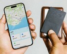 Nomad propose un AirTag au format carte de crédit qui peut être rechargé via MagSafe. (Image : Nomad)