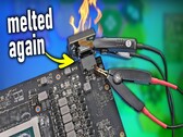 RTX 4090 avec 12VHPWR fondu (Image source : Der8auer YouTube channel)