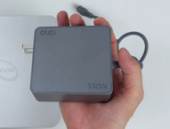 Adaptateur électrique (Source de l'image : 小明白 sur Youtube)