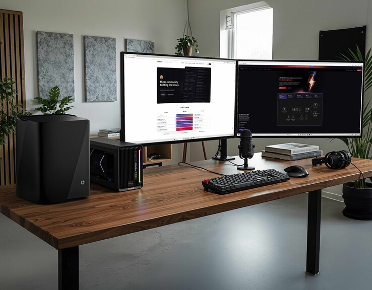 Le NAS UnifyDrive UC450 Pro prend en charge Thunderbolt 4, ce qui permet des installations eGPU rapides. (Source de l'image : UnifyDrive)