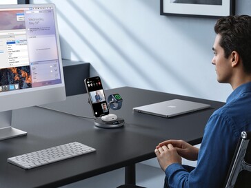 La station de recharge sans fil Anker 3 in 1 Prime est dotée d'un support réglable à 80° (Image source : Anker)