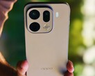 L'Oppo Find X9s Pro dispose de deux caméras de 200 Mpx et d'une caméra de 50 Mpx à l'arrière.