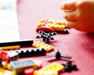 Image montrant des briques LEGO sur un tapis rouge (Source de l'image : Efraimstochter - Pixabays)