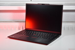 Le Lenovo ThinkPad E14 Gen 7 AMD (source de l&#039;image : Benjamin Herzig)