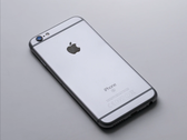 L'iPhone SE et l'iPhone 6 d'origine ne seront pas éligibles à l'iOS 15. (Source de l'image : Shiwa ID)