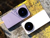 Dans un test comparatif entre le Vivo X300 compact et le Samsung Galaxy S25 Ultra, ce dernier ne fait pas bonne figure. (Source de l'image : Weibo)