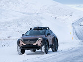Une version aménagée de l'Ariya EV de Nissan est utilisée dans le cadre d'une expédition glaciale entre deux pôles. (Source de l'image : NIssan)