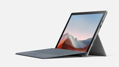 Le Surface Pro 7 Plus est une mise à jour interne décente sur le Surface Pro 7. (Source de l&#039;image : Microsoft)