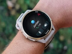 Garmin a confirmé avoir résolu le problème de connectivité d'une smartwatch (Forerunner 970 en photo). (Source de l'image : Garmin)