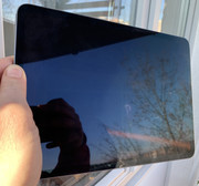 L'Apple iPad Pro (2018) à l'extérieur avec la luminosité minimale.