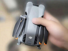 Le DJI Mini 5 Pro vu du dessus (Source de l&#039;image : via Mauro Tandoi)