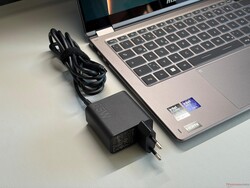 Bloc d'alimentation de 65 watts inadéquat