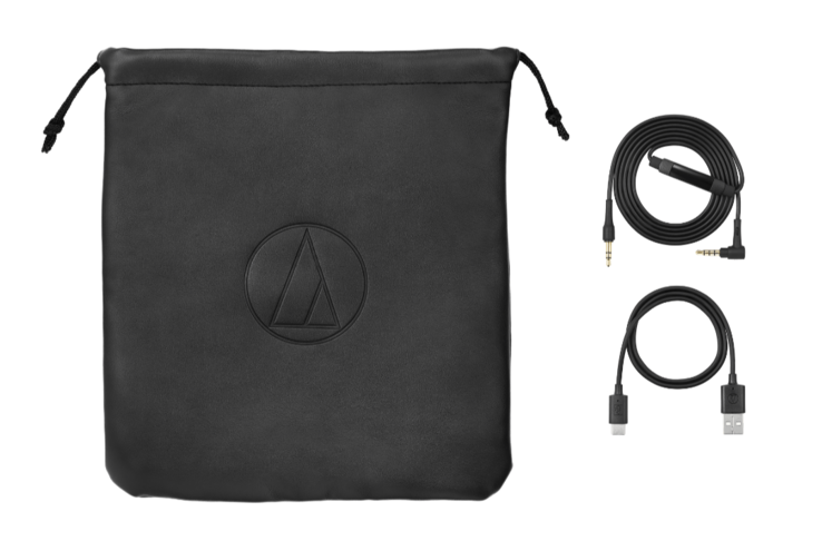 L'Audio-Technica ATH-AL5NC est livré avec une pochette de transport, un câble de recharge et un câble audio.
