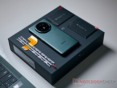 Contrairement au Find N5 d'Oppo, le Magic V4 pourrait être équipé du Snapdragon 8 Elite à 8 cœurs. Photo : Magic V3 : Honor Magic V3 (Source de l'image : Notebookcheck)