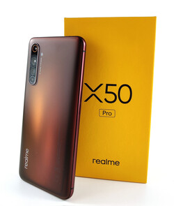 En test : le Realme X50 Pro. Modèle de test aimablement fourni par Realme Allemagne.