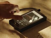 Le dernier Sony Walkman est plus grand que son prédécesseur, mais promet aussi un meilleur son.