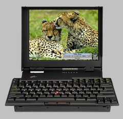 ThinkPad Butterfly : Lenovo pourrait ramener le clavier pliable du ThinkPad (source de l'image : pc.ibm.com)