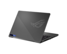 2022 L'Asus ROG Zephyrus G14 avec Ryzen 9 6900HS et RX 6800S se comporte bien dans les tests PugetBench. (Image Source : Asus)