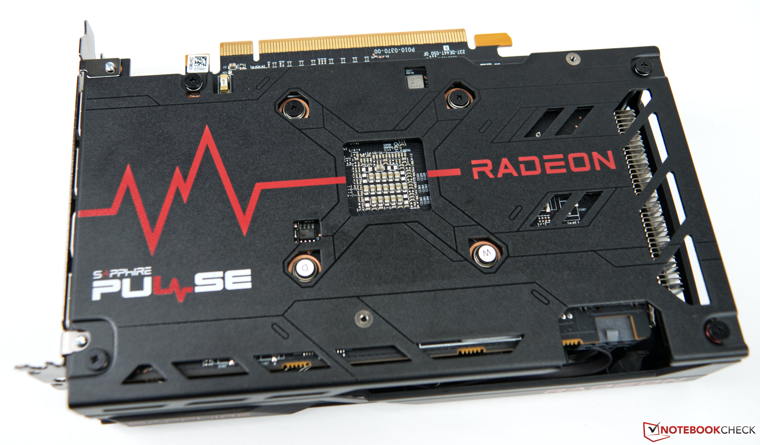 Test de l'AMD Radeon RX 6600 : un GPU de bureau du milieu de gamme