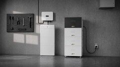 Le SunEnergyXT 500 PRO AC Core apporte jusqu’à 90 kWh de capacité de stockage en seconde monte aux installations solaires
