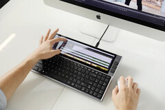 Le clavier multifonctionnel FICIHP est un clavier externe avec le deuxième écran du ZenBook Pro Duo. (Image source : FICIHP)