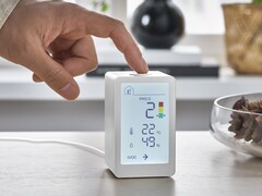 Le capteur intelligent de qualité de l'air IKEA VINDSTYRKA peut être relié à d'autres produits de maison intelligente. (Image source : IKEA)