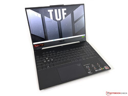 Critique de l'Asus TUF Gaming A15. Appareil de test fourni par Asus Allemagne.