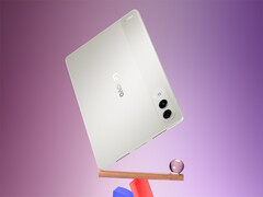 La Yoga Tab coûte 599,99 dollars. Photo : une photo promotionnelle de la tablette. (Source de l'image : Lenovo)