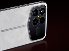 Le Redmi K90 Ultra serait équipé d'un ventilateur de refroidissement actif. Photo : une photo promotionnelle montrant l'arrière du K90 Pro Max Lamborghini edition.